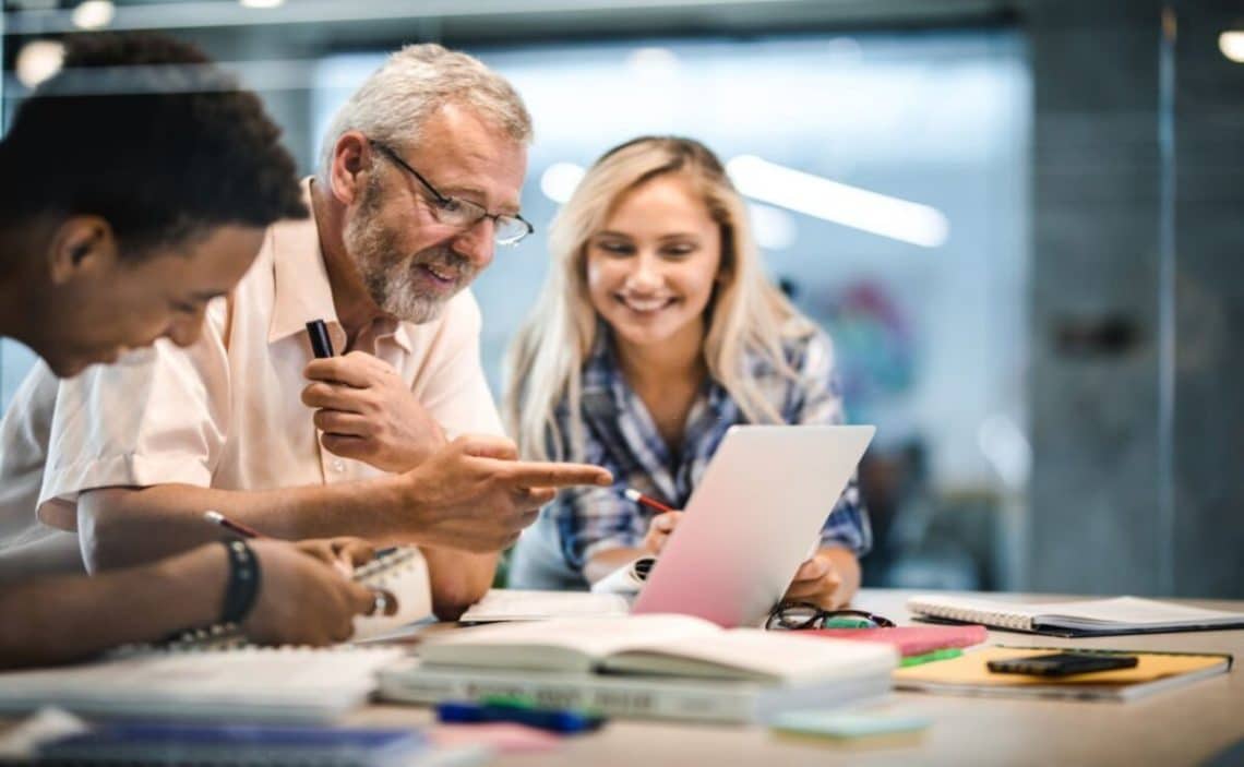 Academic researcher assesing students