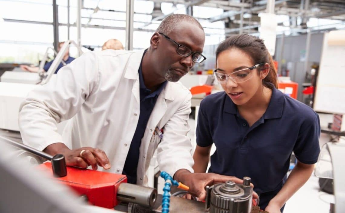 Woman in a engineering apprentinceship