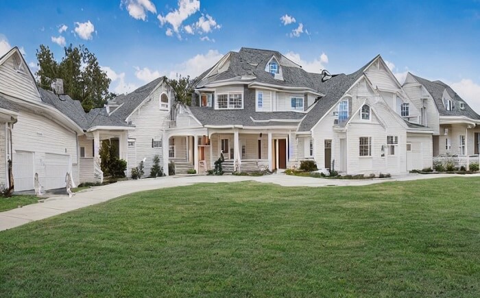 Can you work for a REIT?