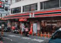 7-eleven store