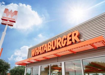Does Whataburger take Apple Pay?