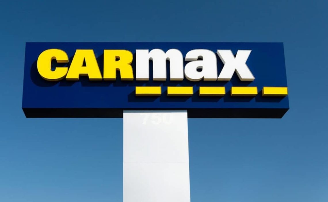 How does Carmax work with bad credit?