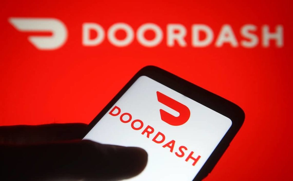 Does DoorDash take cash?
