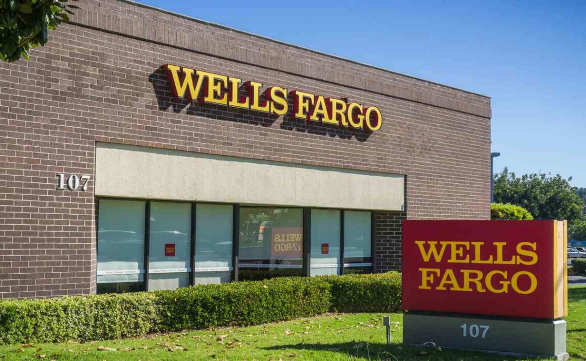 How to pay credit card bills online at Wells Fargo
