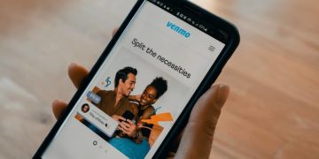 How to pay with Venmo balance?