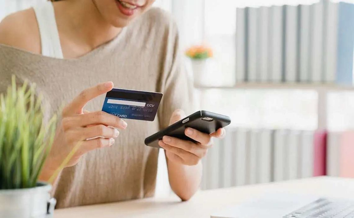 What Debit Cards work with Zelle?