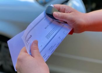 Can an unregistered vehicle be driven with insurance?