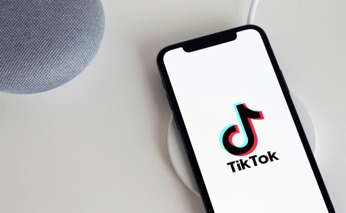 TikTok business account vs Creator account