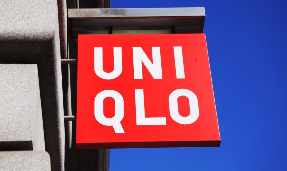 uniqlo student discount