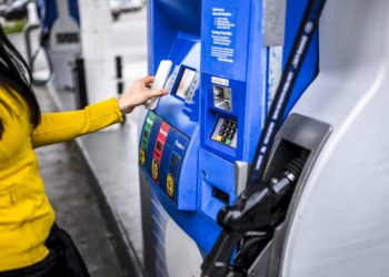 Do Gas Stations do Cash Back?