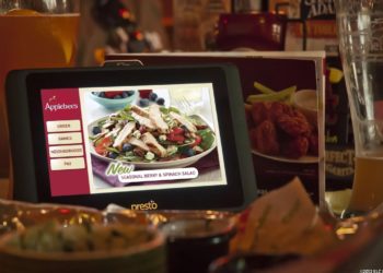 Does Applebee's take Apple Pay?