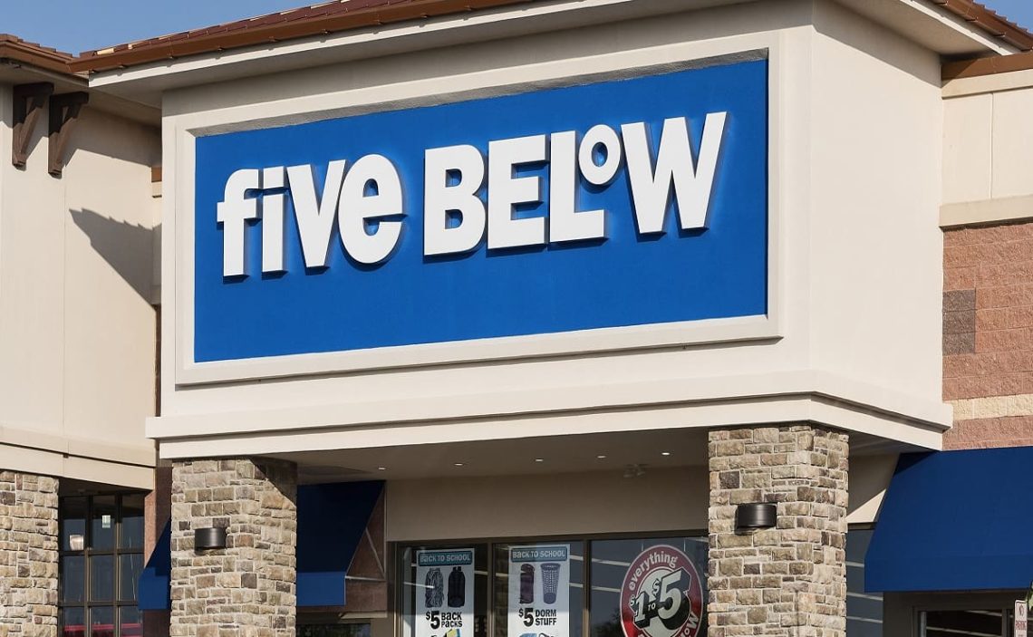 Does Five Below take Apple Pay?