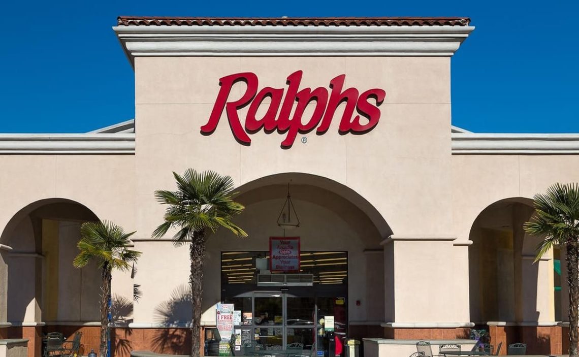 Does Ralph's take Apple Pay?