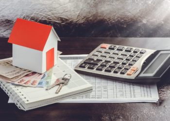 How does home insurance work with escrow?