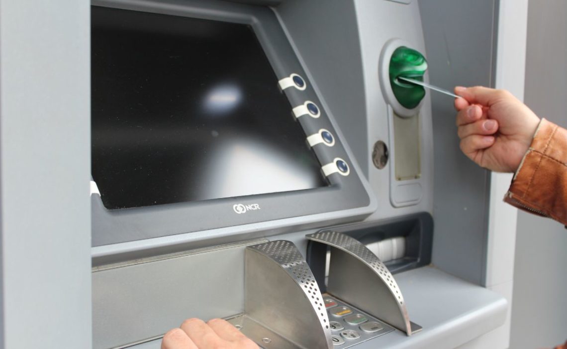 How to Deposit Cash at Wells Fargo Atm
