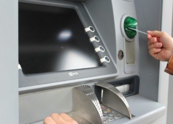 How to Deposit Cash at Wells Fargo Atm