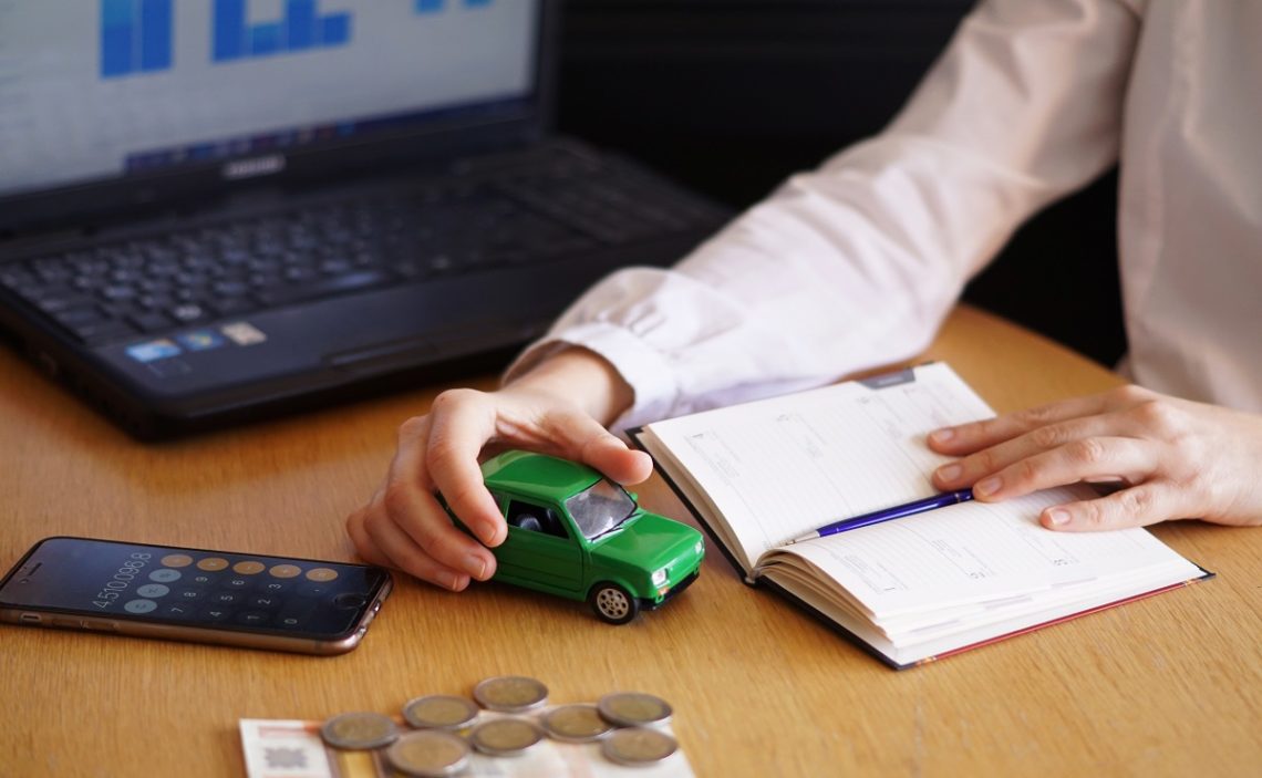 What is the USAA Car Calculator for?