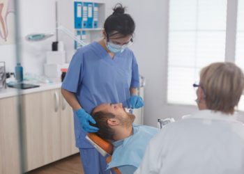 dental assistant jobs near me